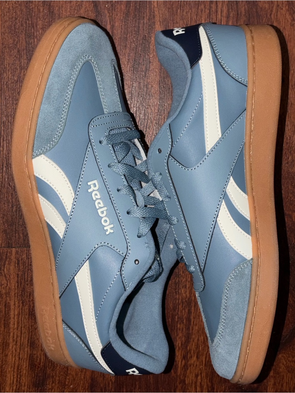 Reebok size 10.5 Men's Light Blue and White Trainer with Gum Sole